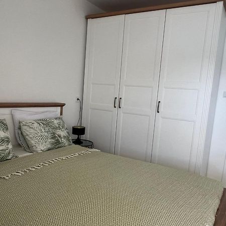 Azzure Apartment Ulcinj Kültér fotó